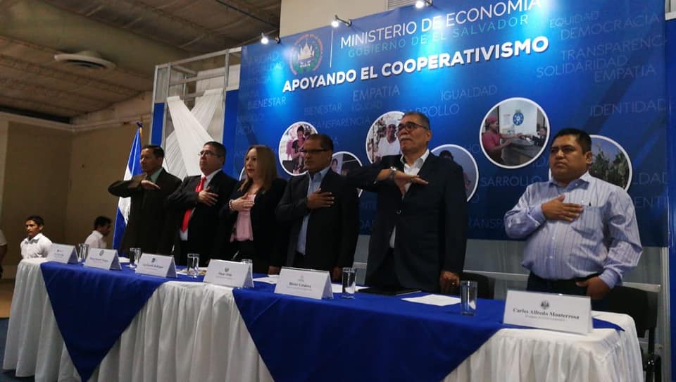 RESOLUCIÓN DE EXENCIÓN DE IMPUESTOS FISCALES Y MUNICIPALES PARA LAS ASOCIACIONES COOPERATIVAS